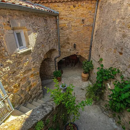 Casa vacanze Maison Ardéchoise De Caractère Avec Piscine Privée 8 Personnes